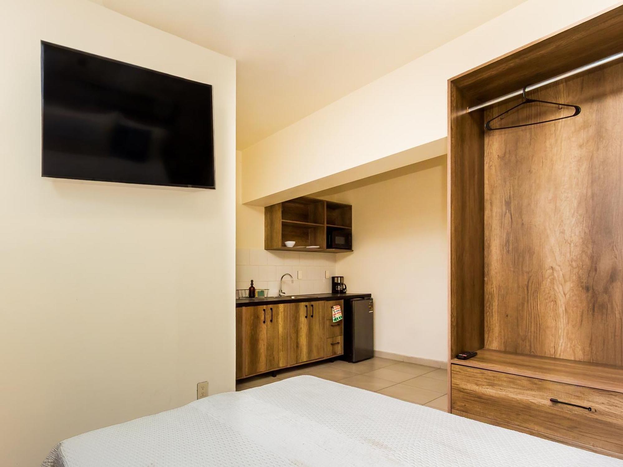 Ihost Chapultepec Apartment Guadalajara Bagian luar foto